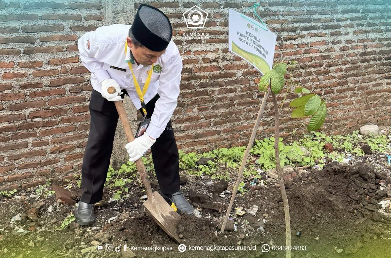 Sambut HAB ke-80, Kemenag Kota Pasuruan Gelar Penanaman Pohon Matoa di PP SPEAM