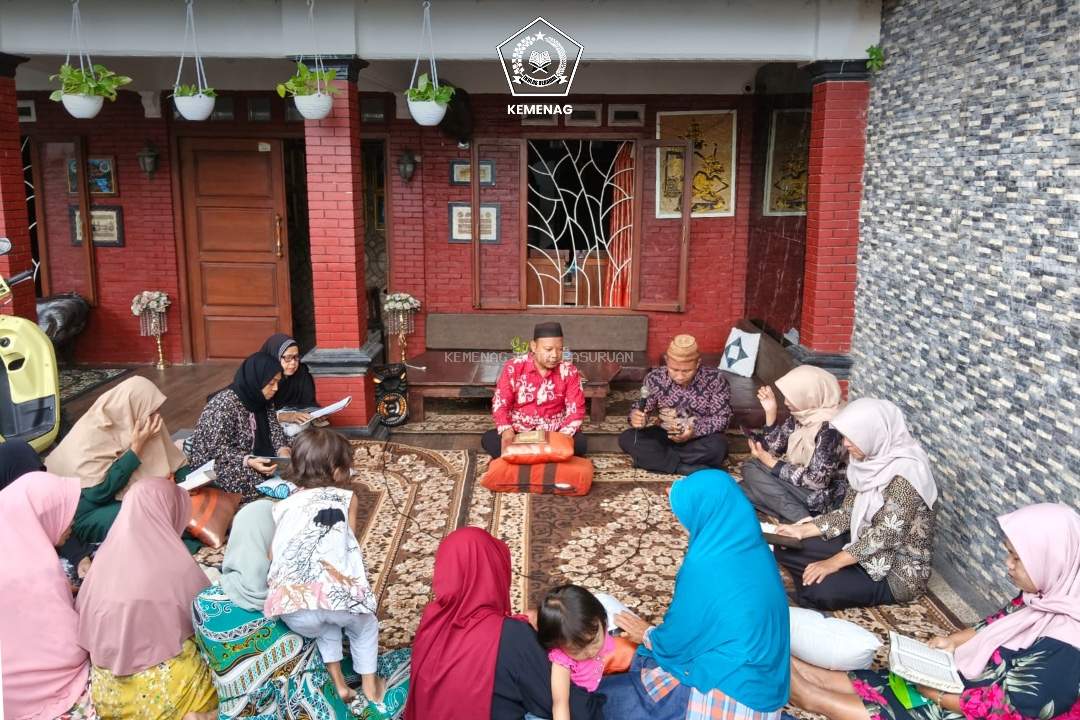 Pererat Silaturahmi di Bulan Suci, Penyuluh Agama KUA Bugul Kidul Gelar Pembinaan di Majelis Taklim As-Sa’diyyah