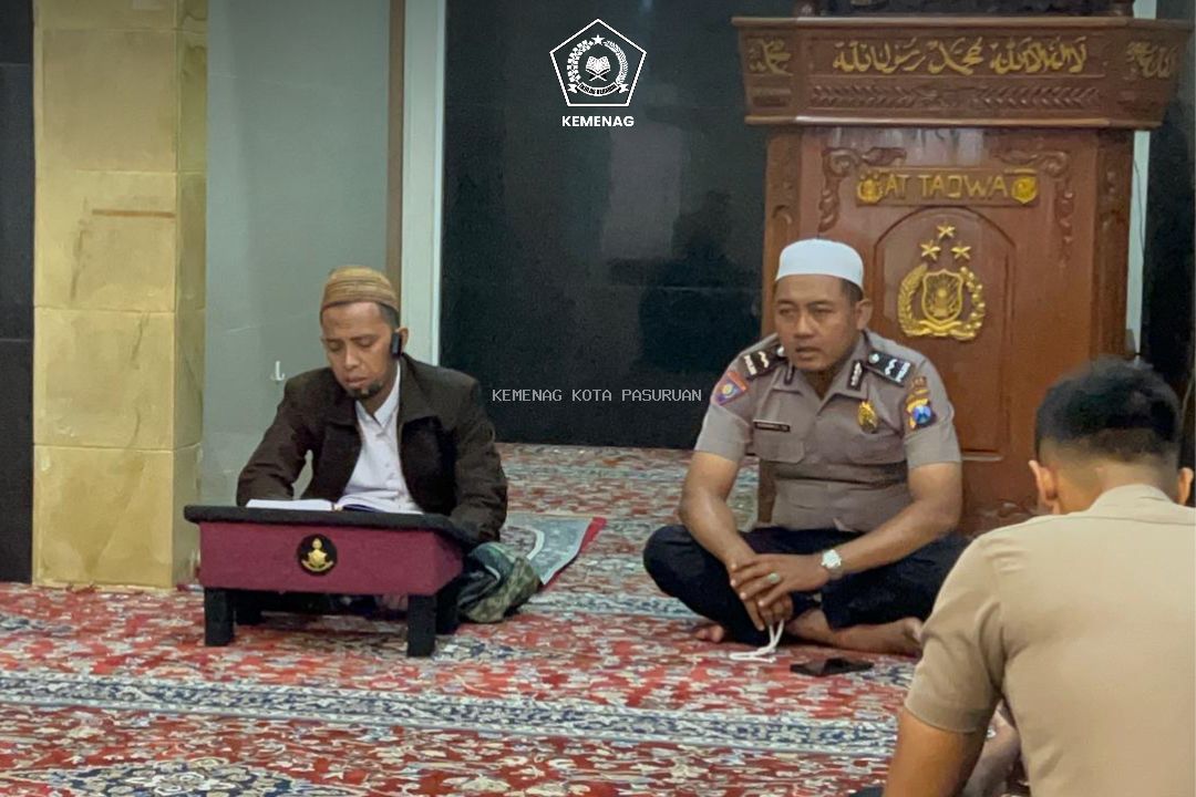 Kemenag Kota Pasuruan Hadir dalam Binrohtal Rutin Polres Kota Pasuruan, Perkuat Spiritualitas Personel melalui 4 Amalan Menuju Surga